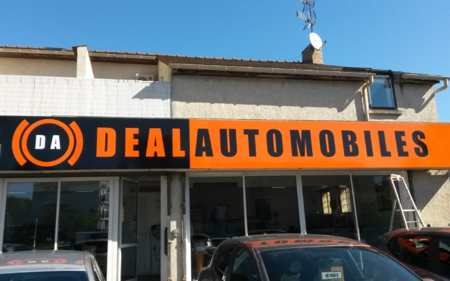 Enseigne Deal Automobiles